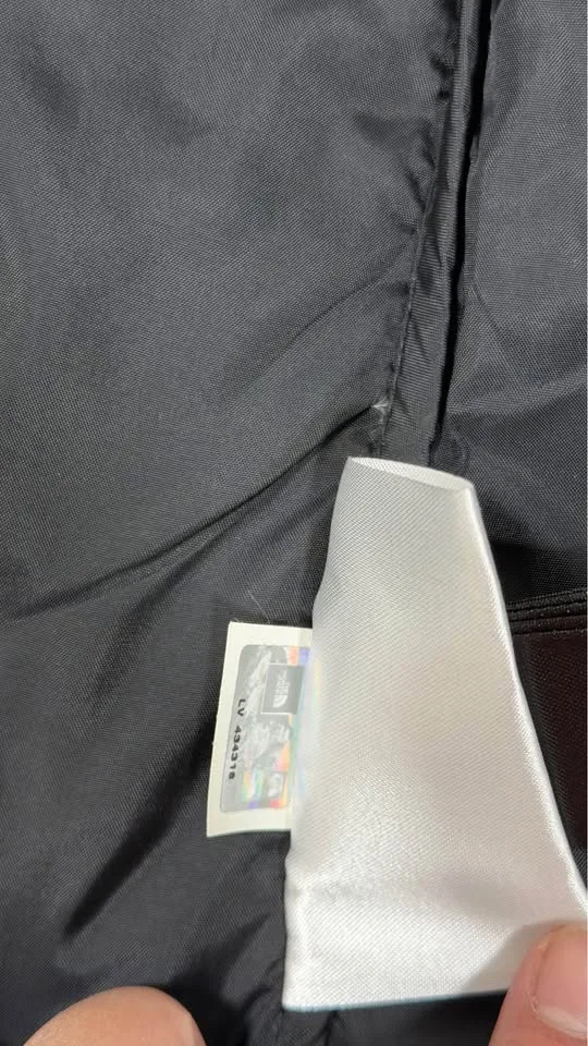 The North Face 550 Goose Down Puffer Vest Gray image indicator(5)