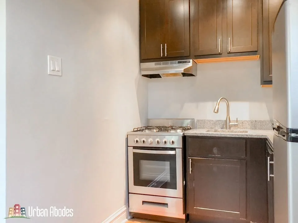 1 Bed 1 Bath Apartment image indicator(3)