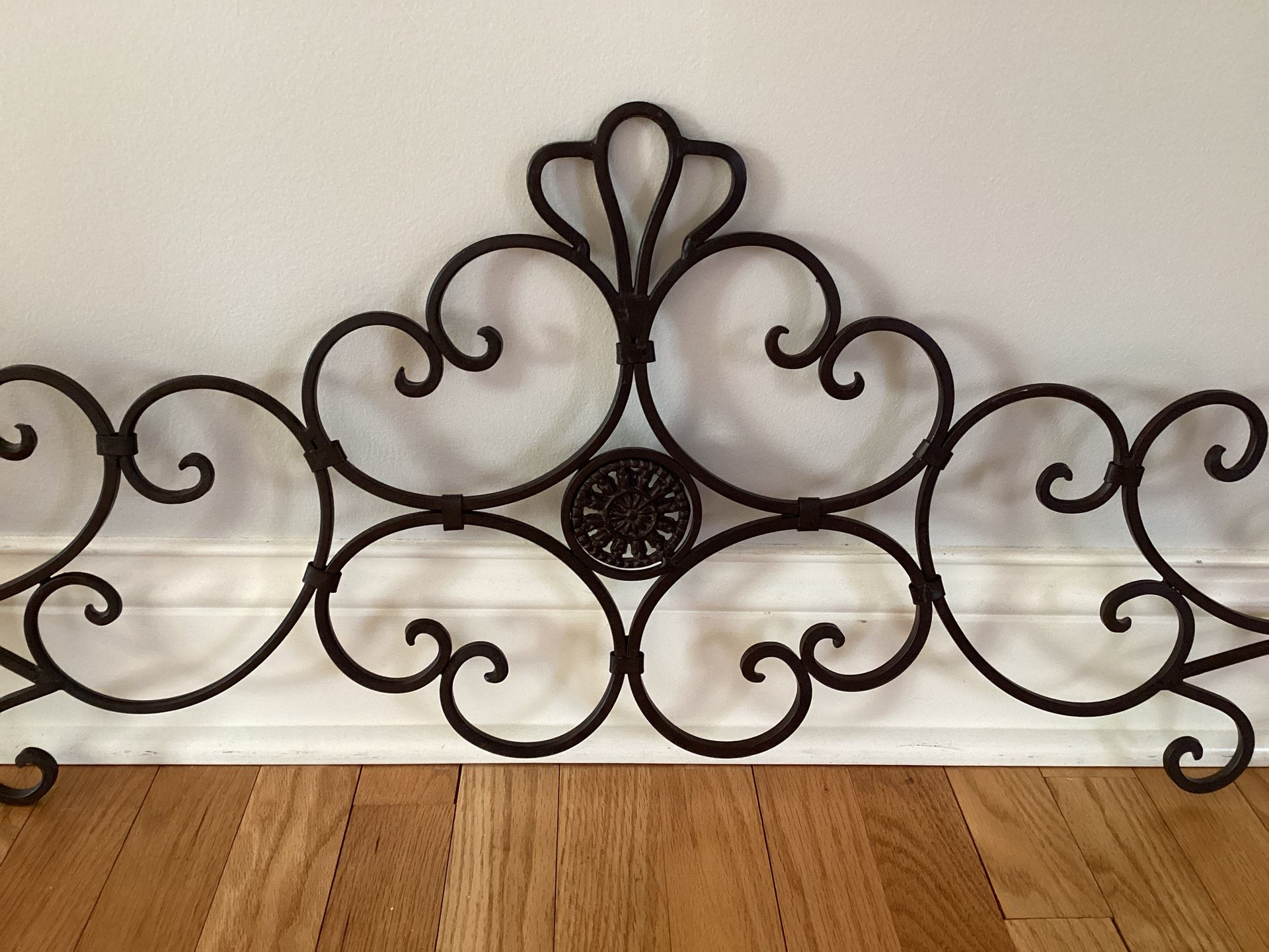 Abstract Metal Wall Decor - photo 2