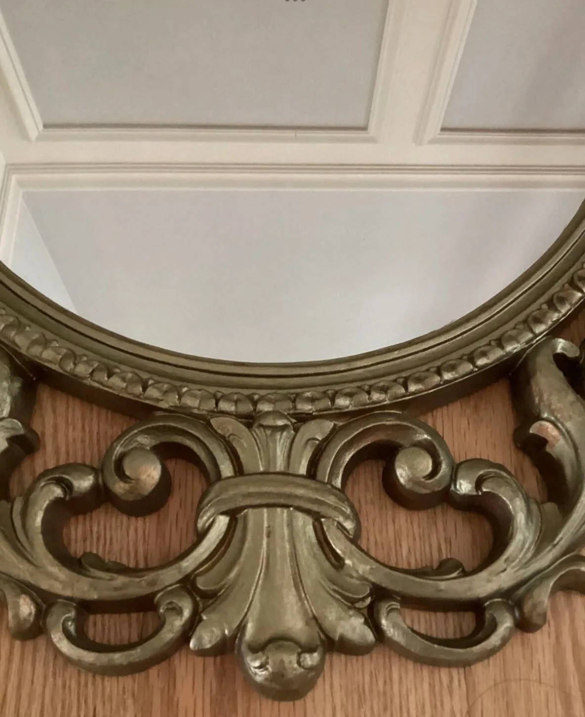 Vintage French Style Glit Carved Mirror 18”x 31” image indicator(4)