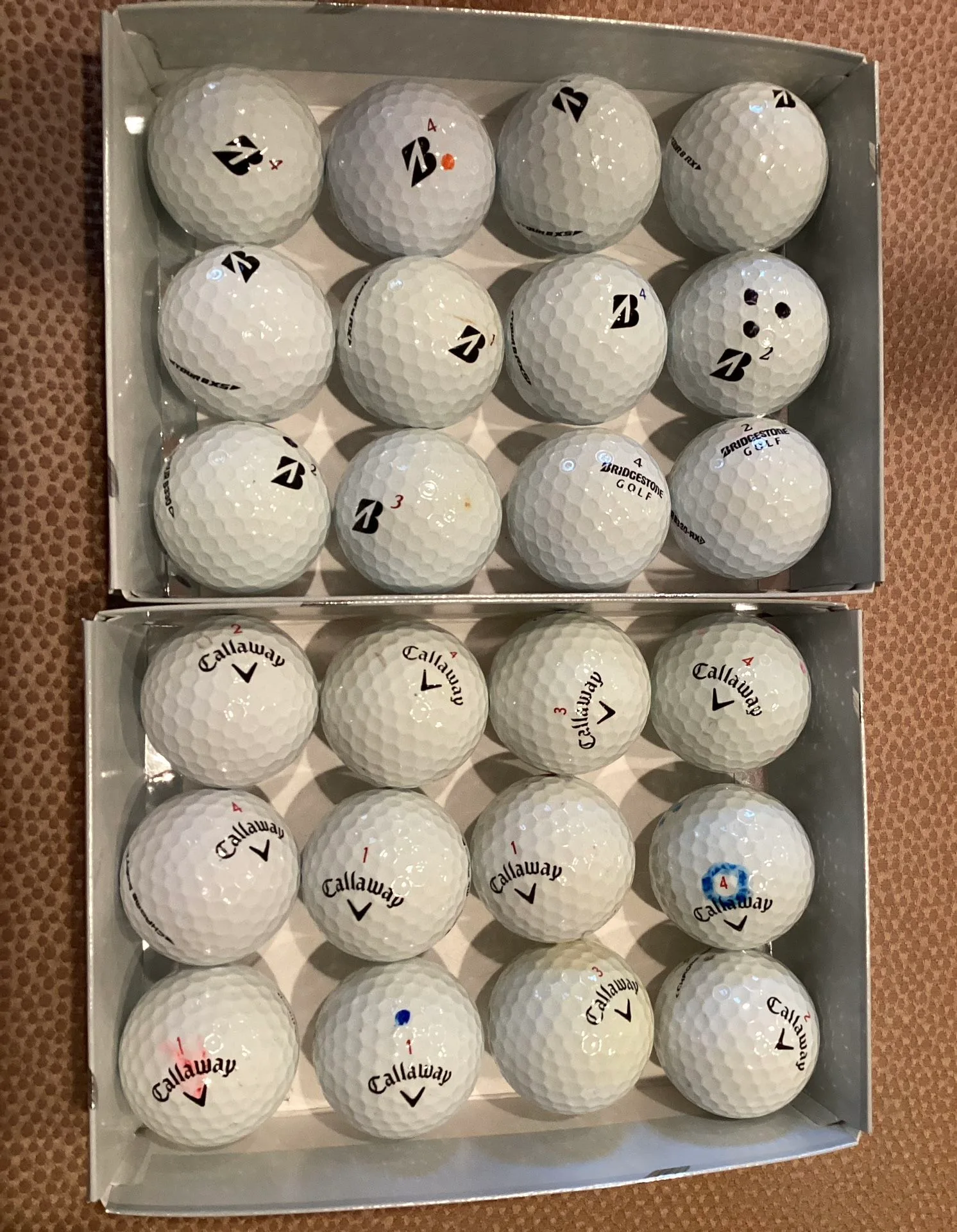 2 Dozen Used Golf Balls - Callaway & Bridgestone image indicator(2)