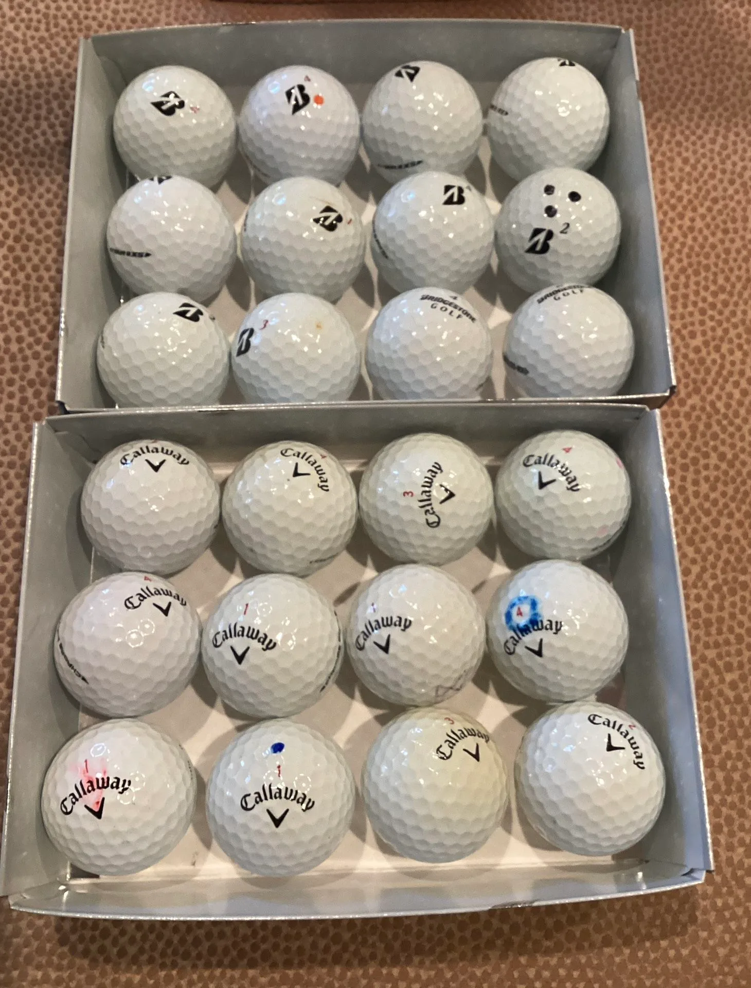 2 Dozen Used Golf Balls - Callaway & Bridgestone image indicator(3)