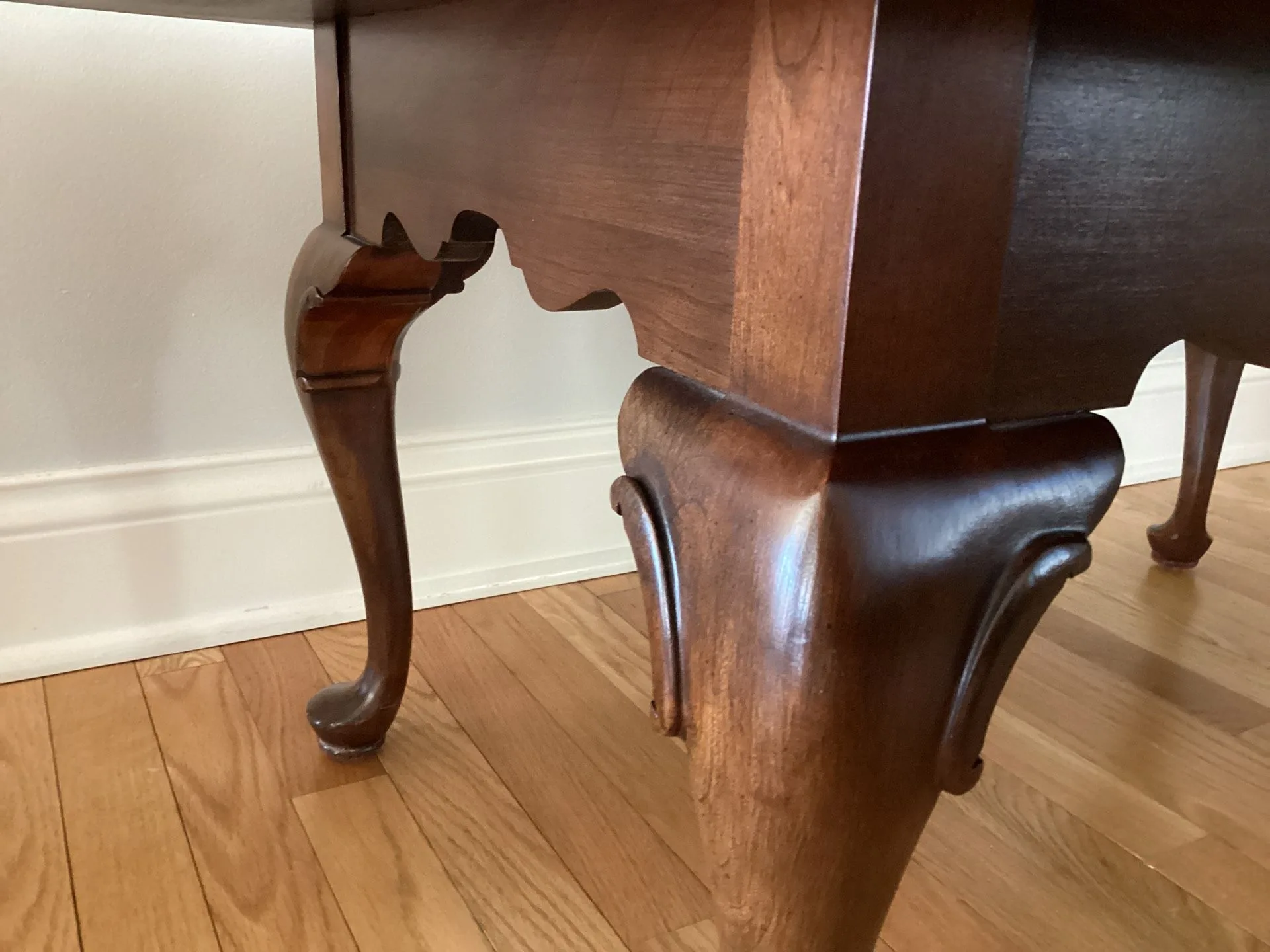 Ethan Allen Georgian Cherry Side End Table image indicator(8)