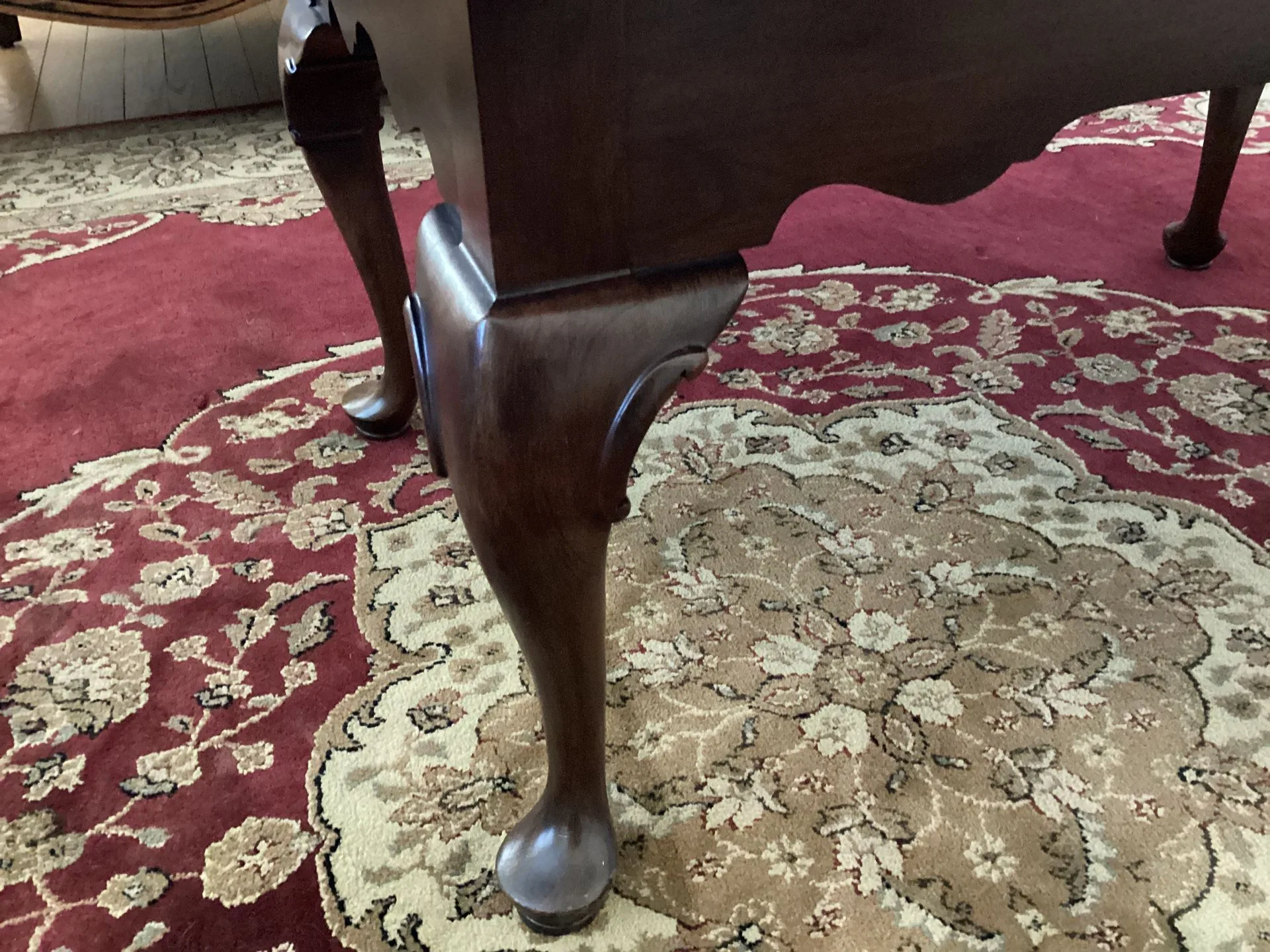 Ethan Allen Oval Cherry Coffee Table 17.5”H x 48”L x28”W image indicator(8)