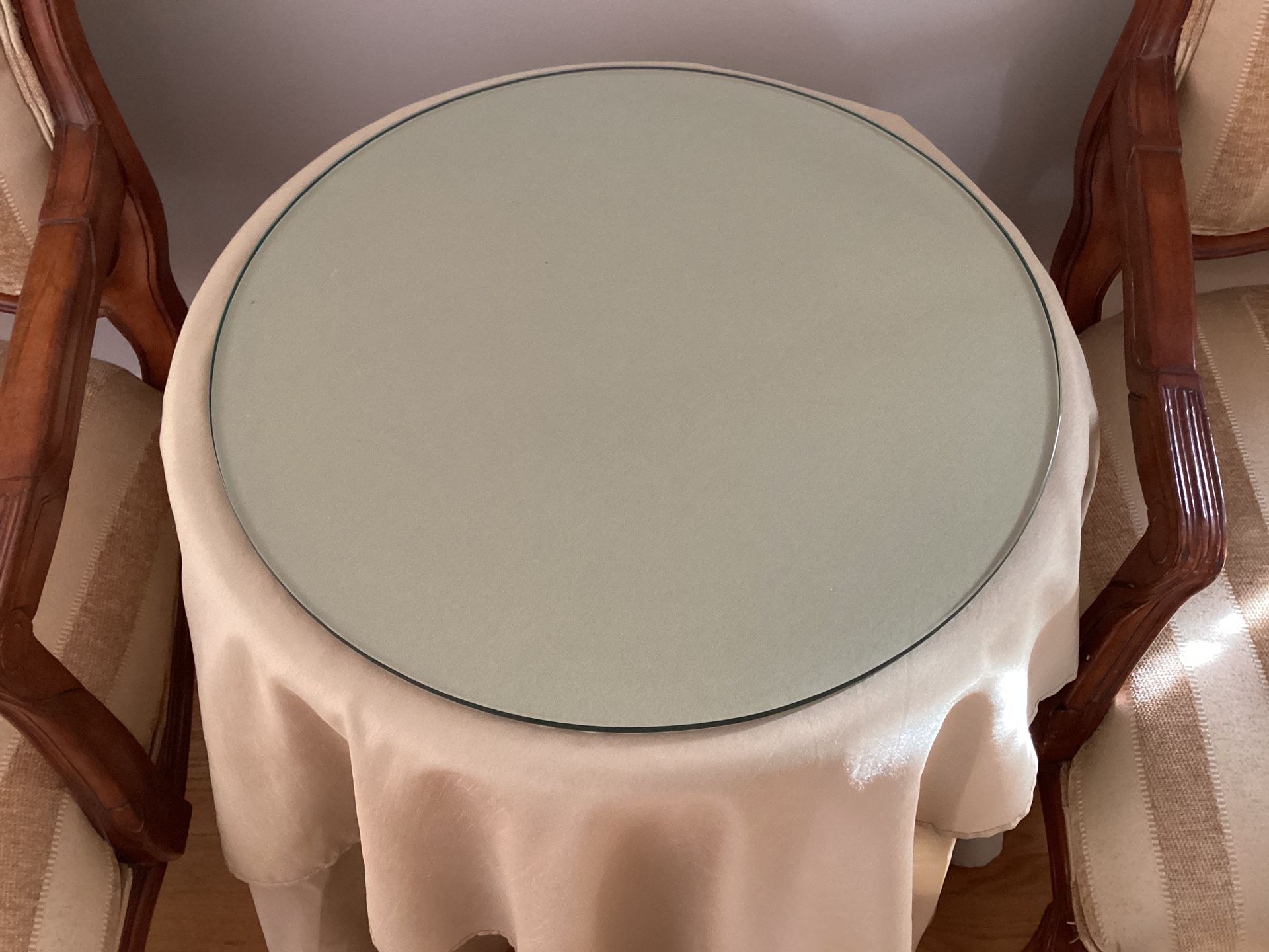 Two Accent Chairs +  Table + Table Glass+ Two Layers Table Cloth - photo 4