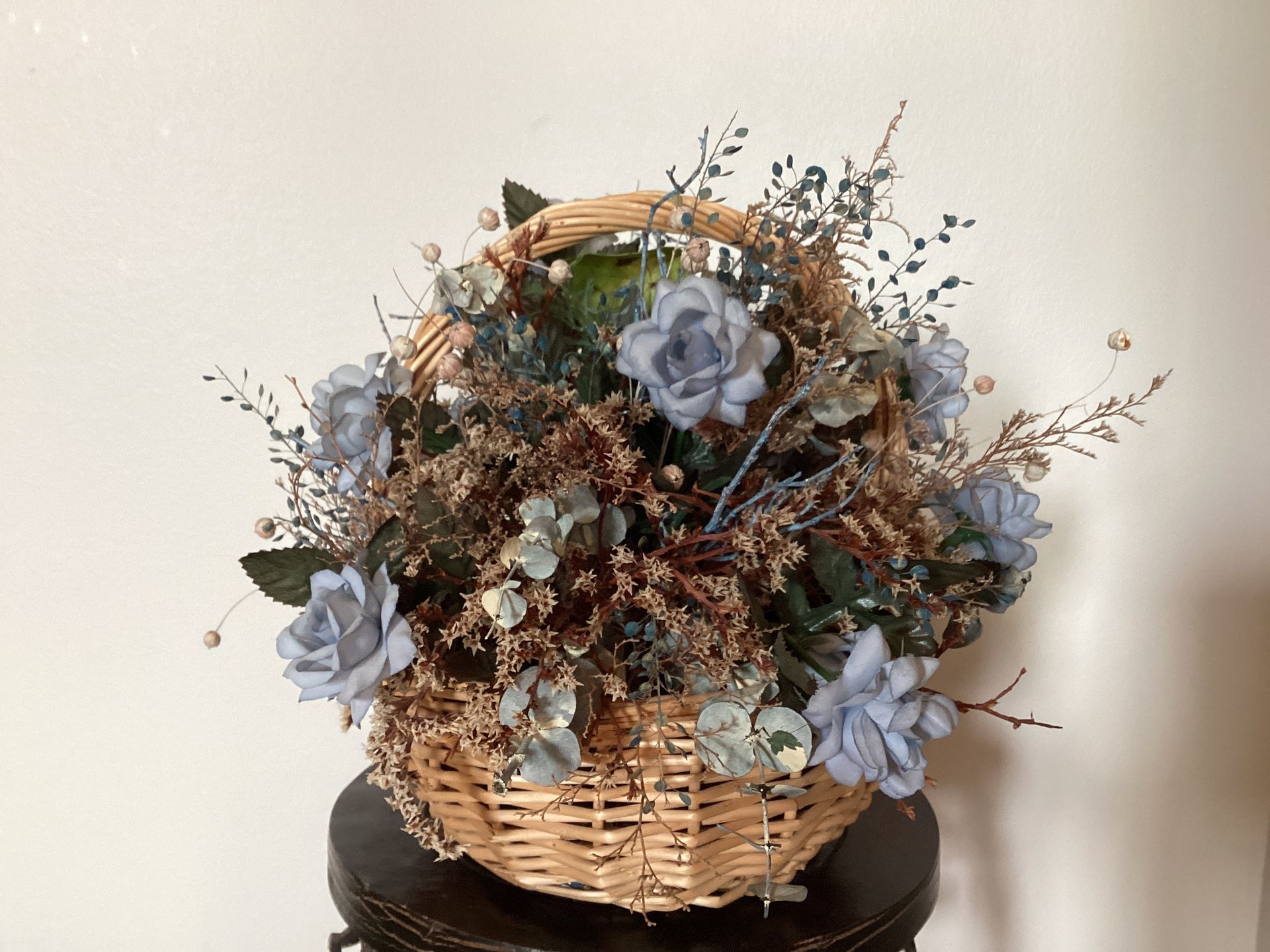 Artificial Floral Arrangement With Basket For Home Decor - photo 2