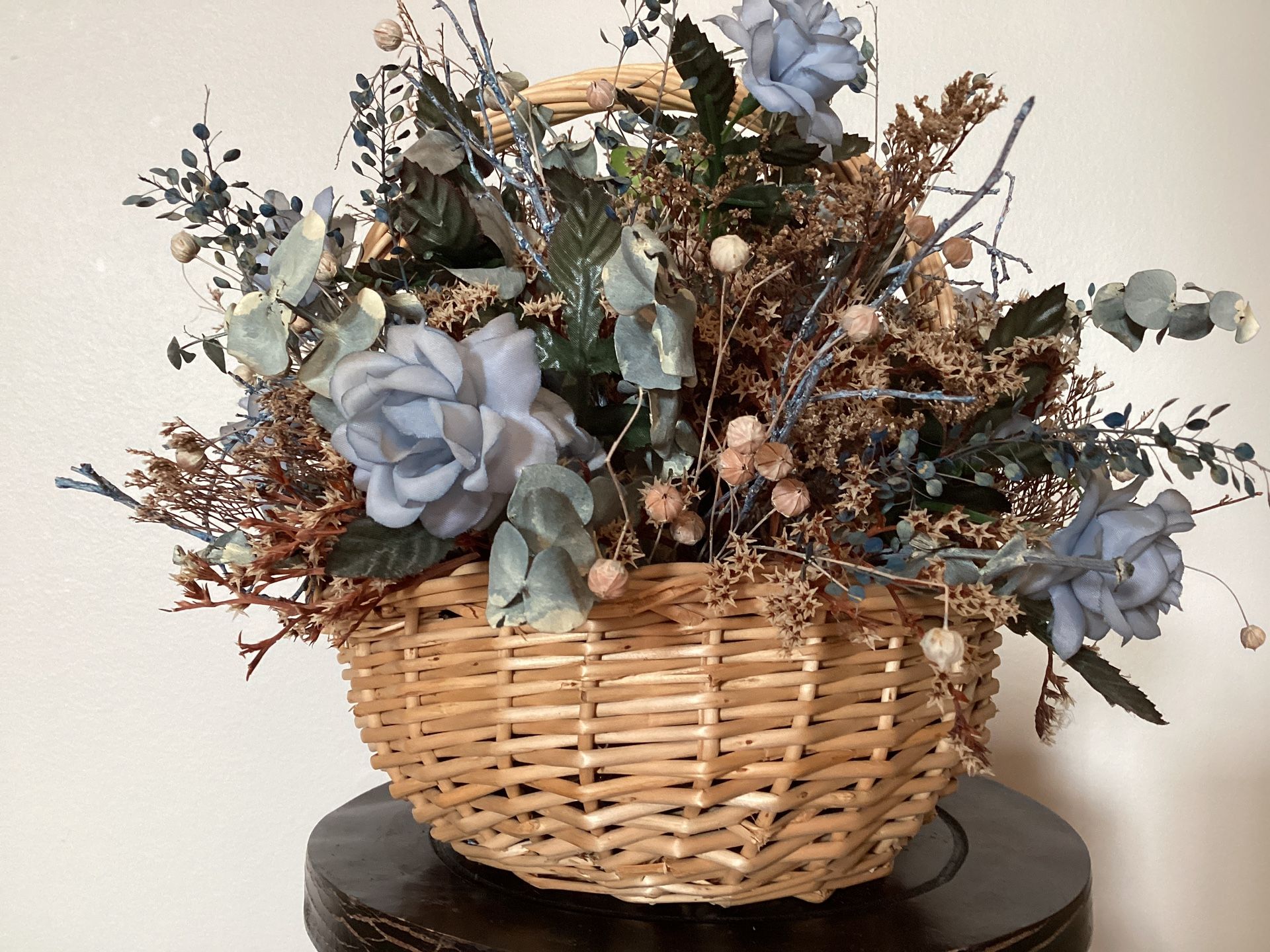 Artificial Floral Arrangement With Basket For Home Decor - photo 3