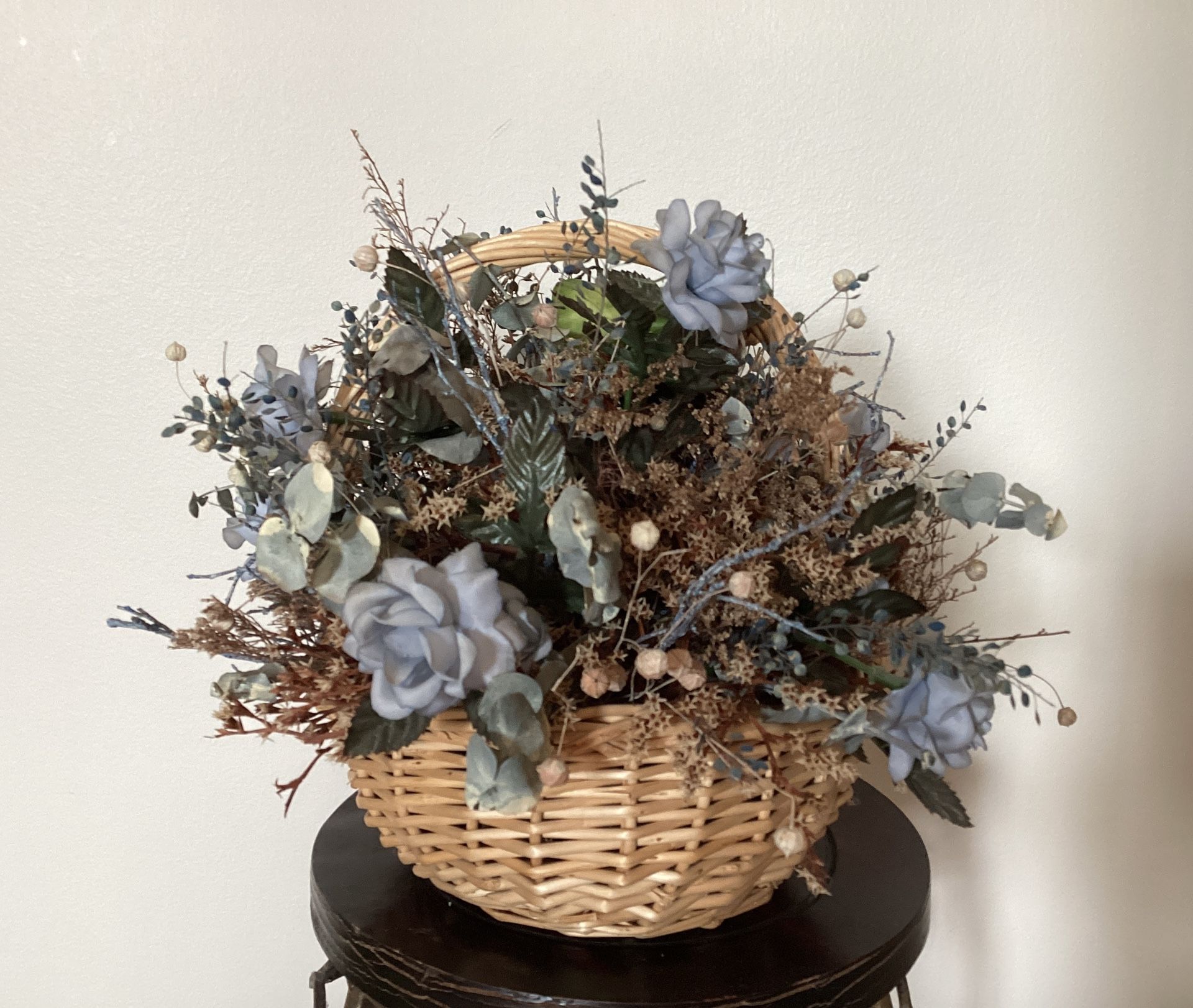 Artificial Floral Arrangement With Basket For Home Decor - photo 4