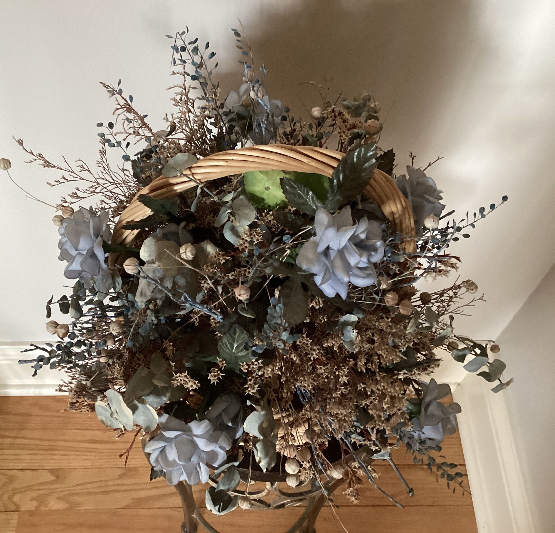 Artificial Floral Arrangement With Basket For Home Decor - photo 5