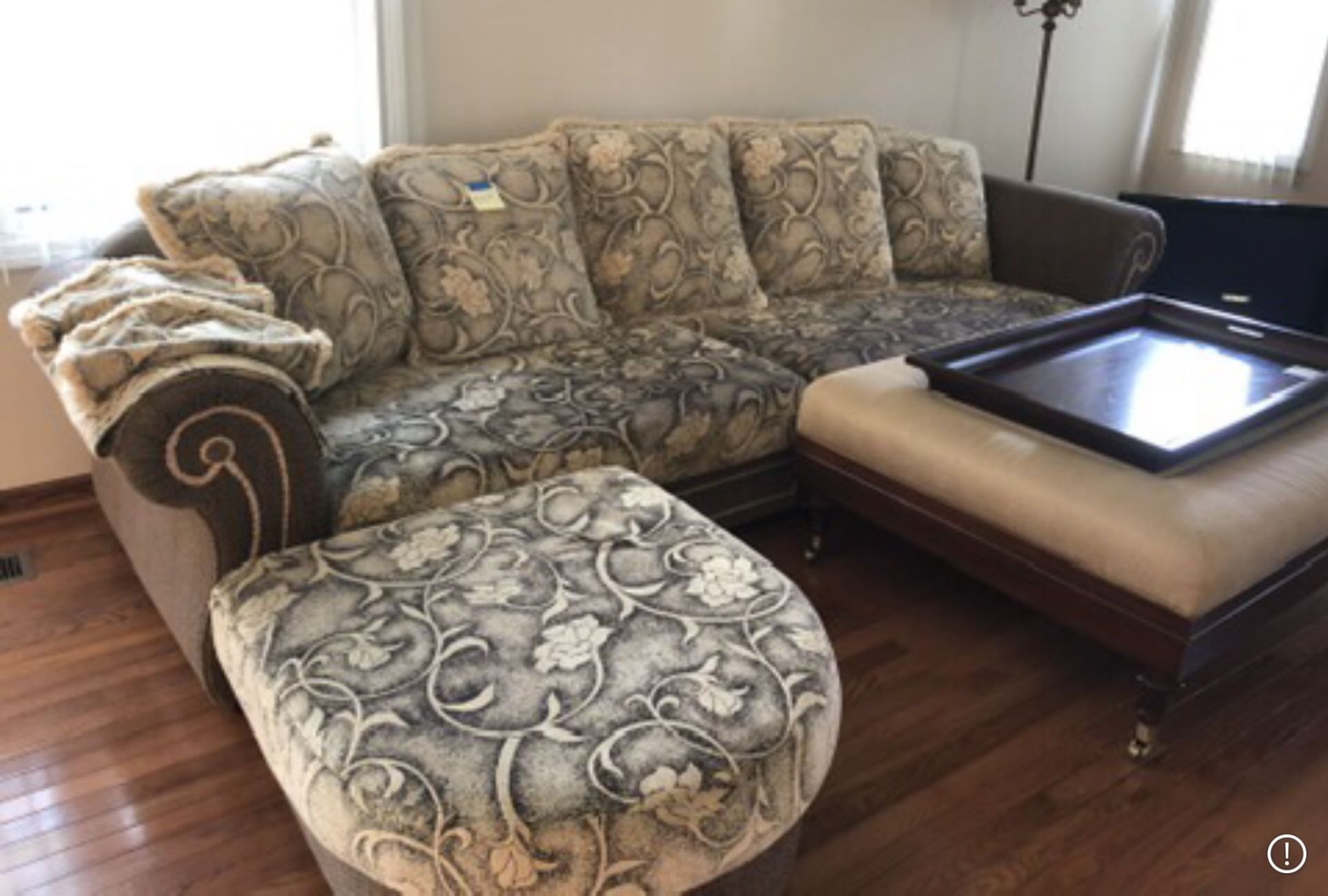 Sofa With Ottoman - photo 4