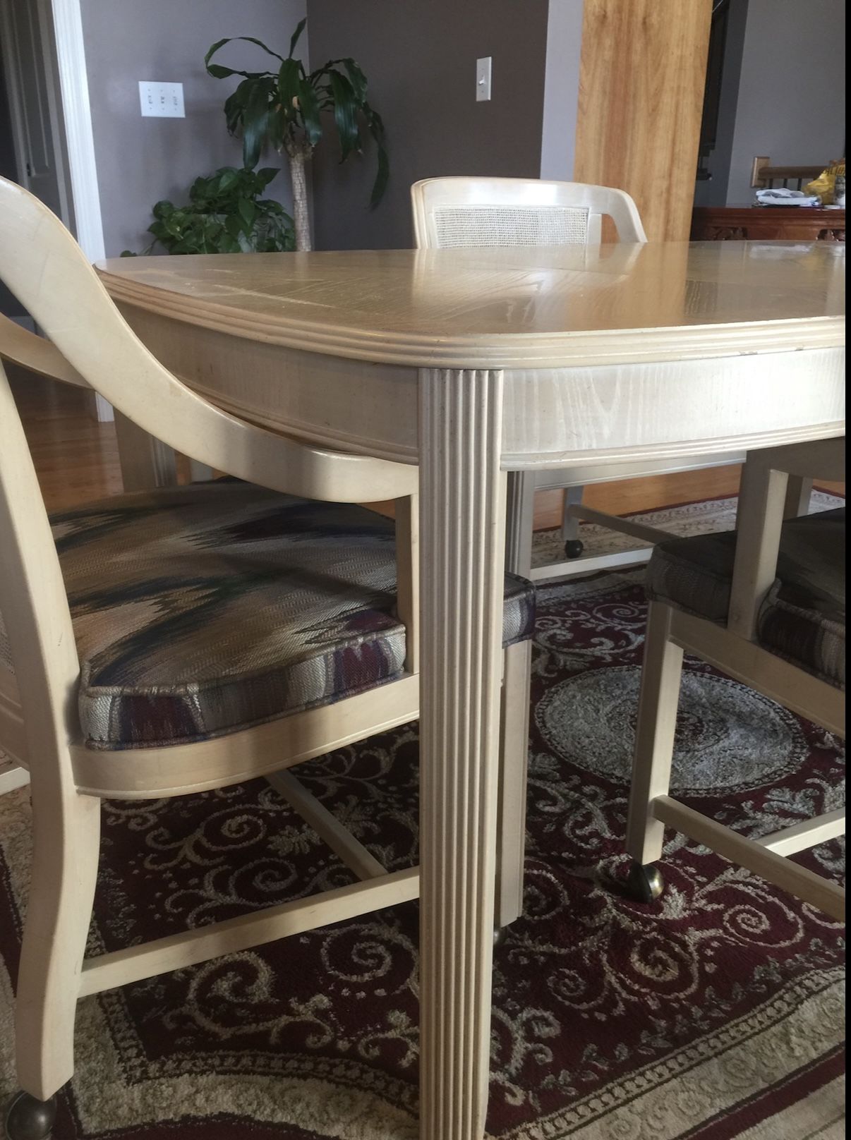 Drexel Heritage Dinning Table And Four Chairs With Top Cover Boa - photo 5