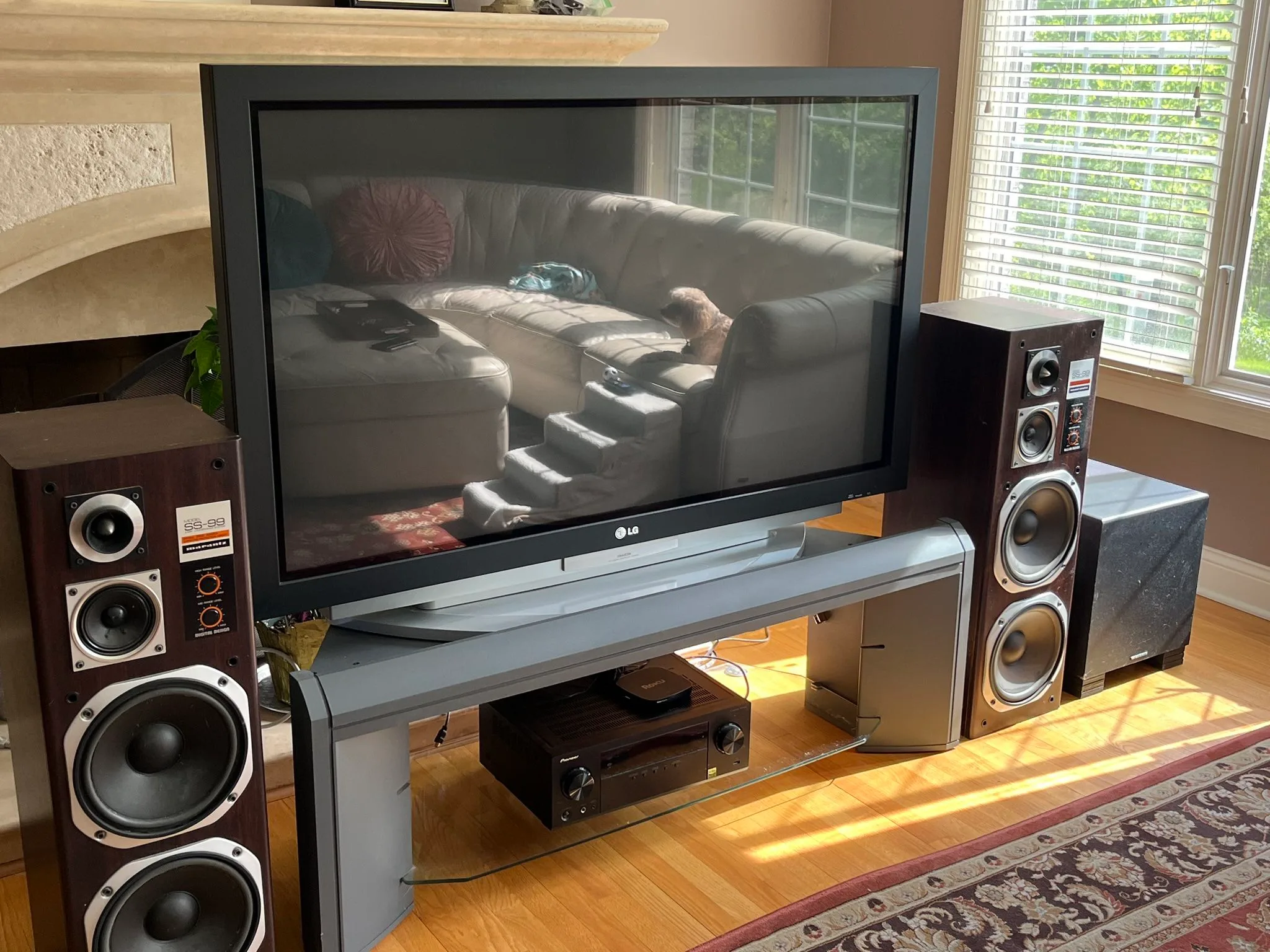 60” LG Plasma+AV Receiver+Stand image indicator(5)