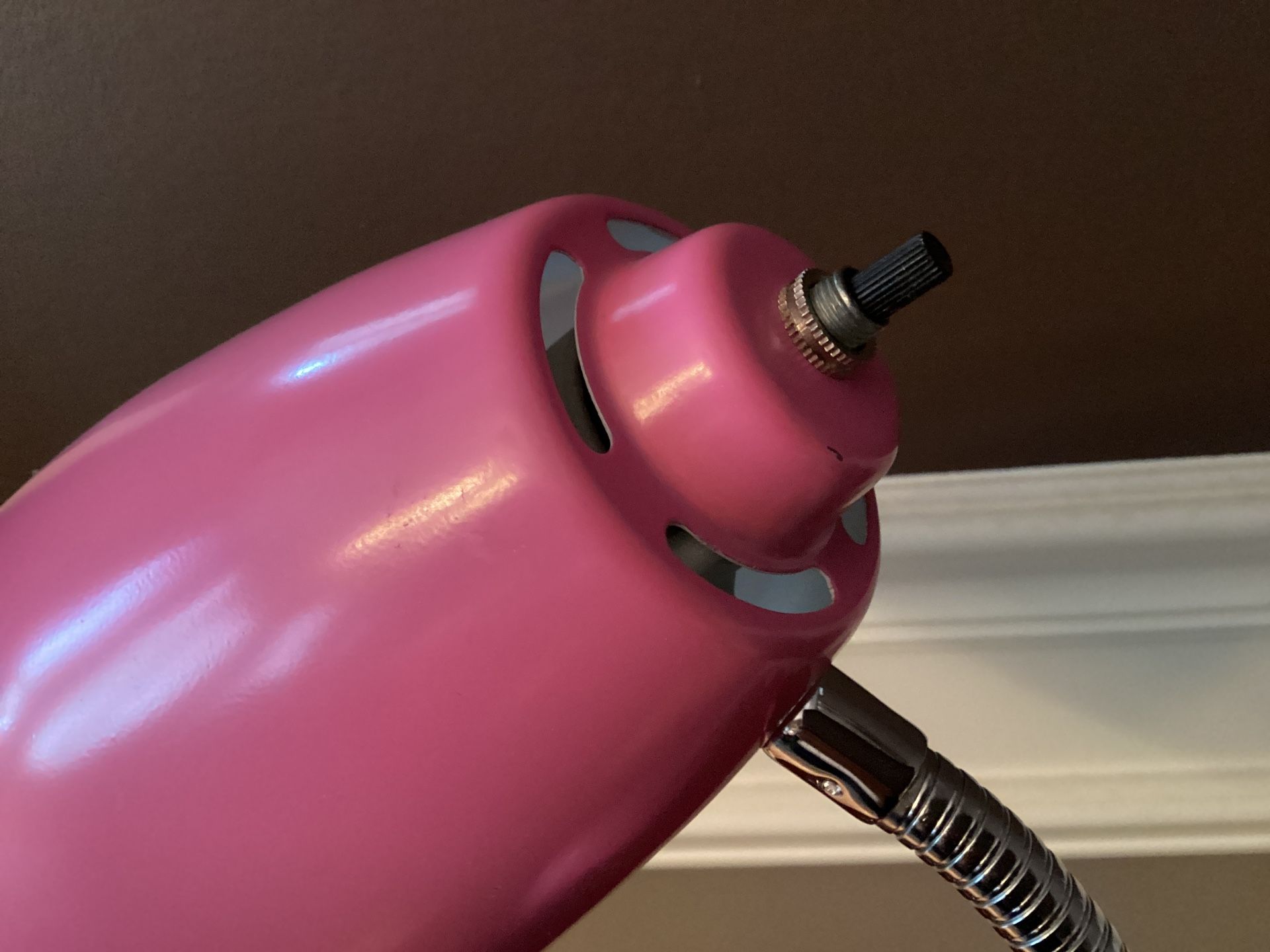 Portable Desk Lamp Metal Bendable Hot Pink - photo 4