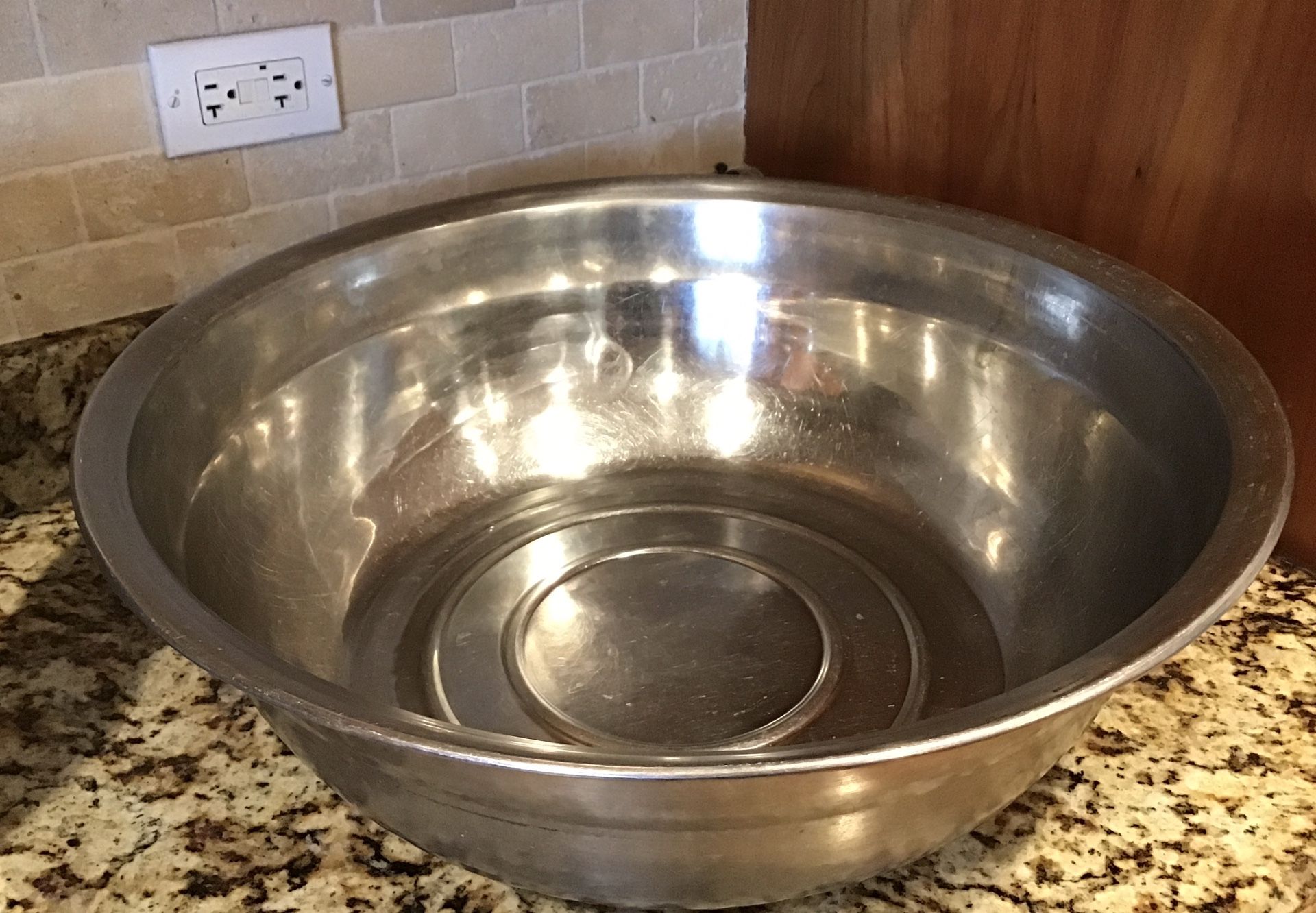 Stainless Steel Mixing Bowl All Purpose Large & Medium -21”and 1 - photo 4