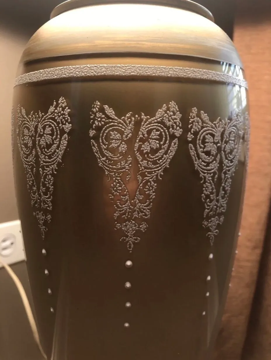 Antique Vintage Lamp Hollywood Regency image indicator(5)