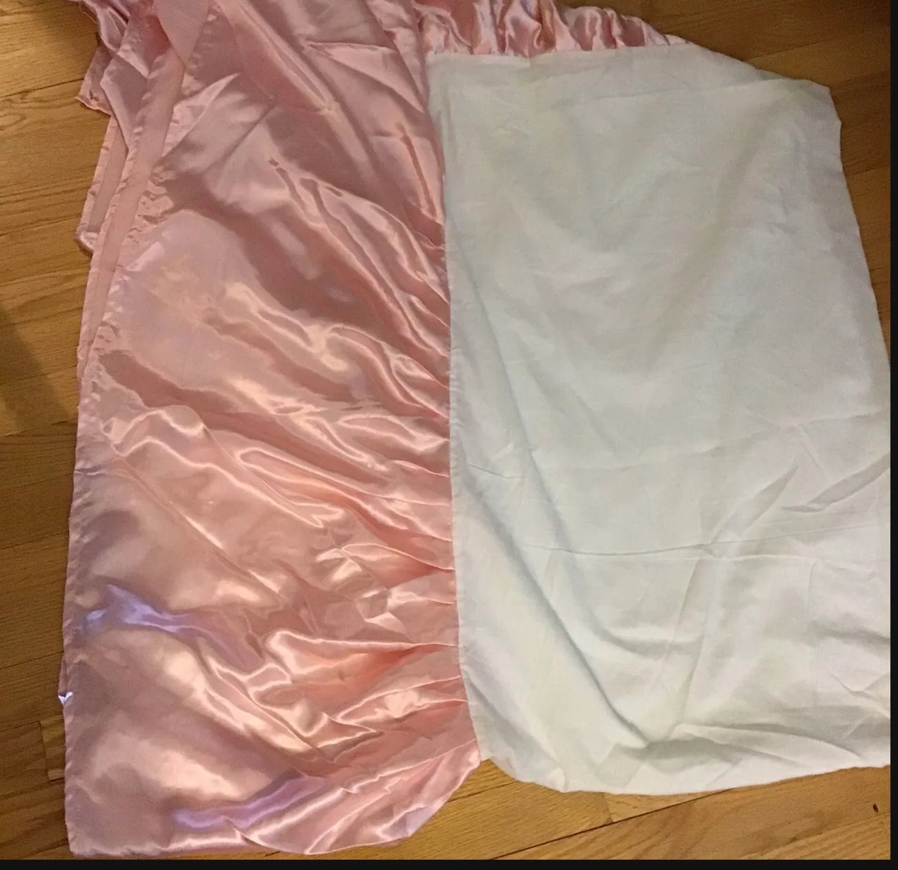 Girl’s Comforter Set Twin ( Comforter, Pillow Case, Bed Skirt) image indicator(4)