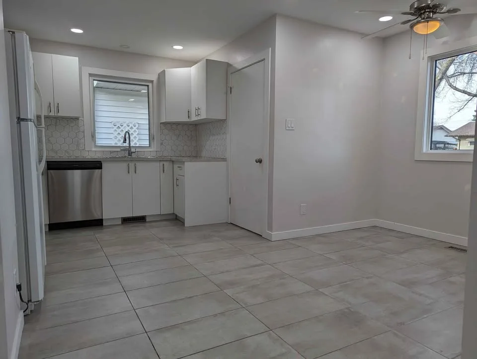 2 Beds 1 Bath - House Rental image indicator(6)