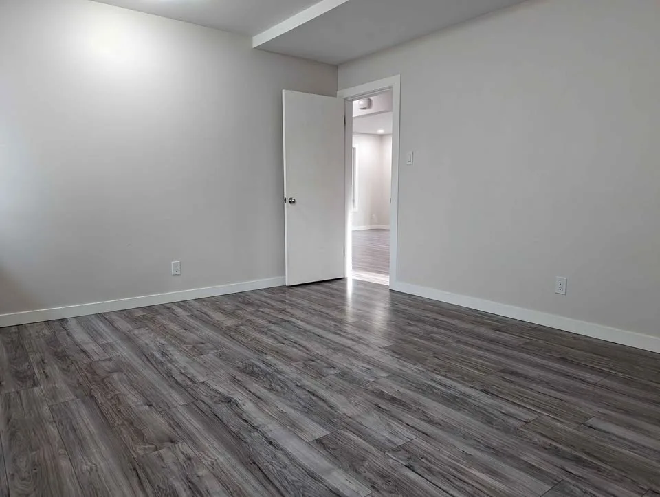 2 Beds 1 Bath - House Rental image indicator(9)