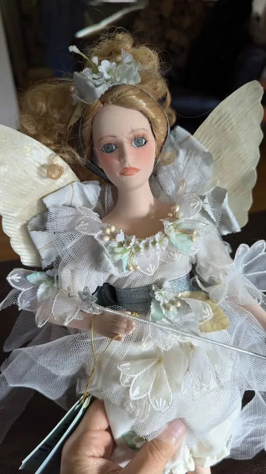 Magical Effanbee “Eve” Fairy Porcelain Doll image indicator(2)