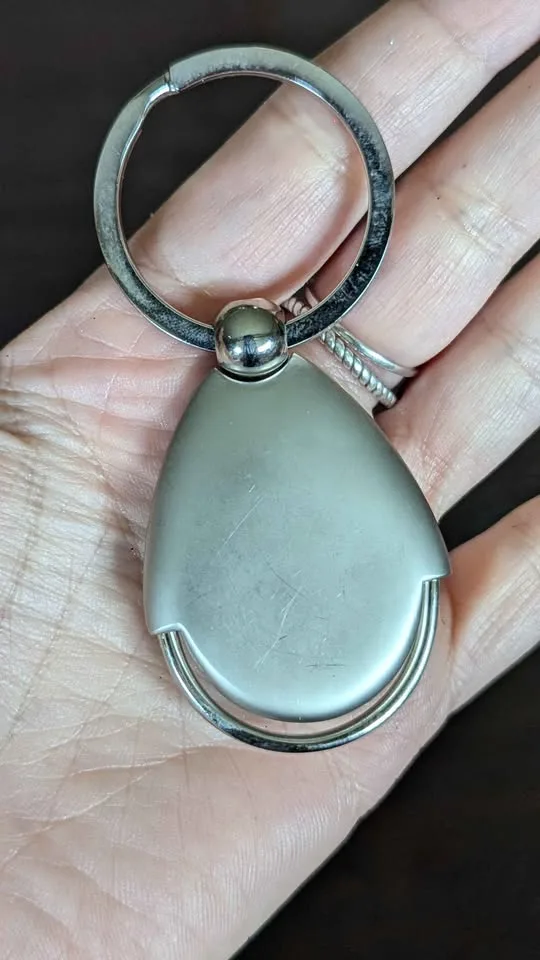 'Lucy' Engraved Watch Keychain image indicator(3)