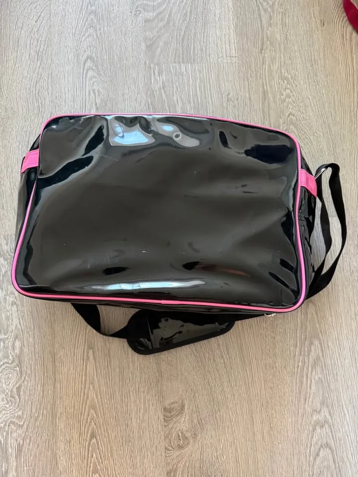 Pop and Sweet Angel's EST.1989 bag image indicator(3)