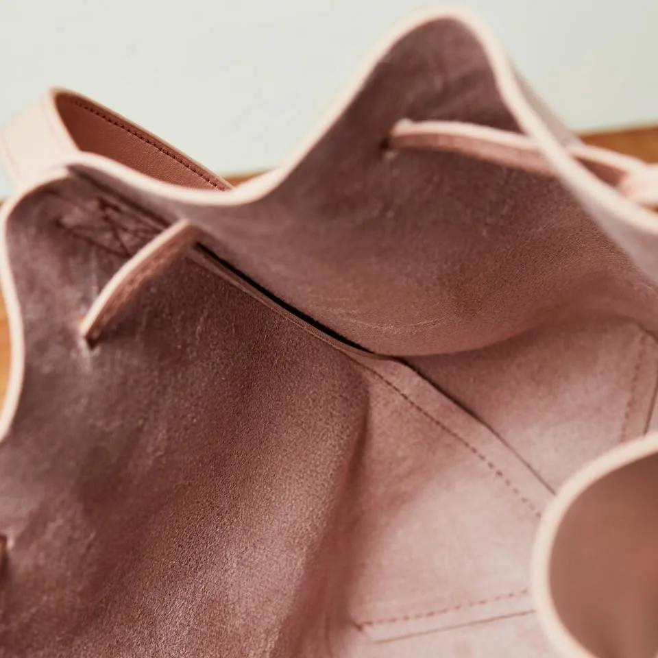 Vegan Leather Bow Tie Bucket Bag image indicator(5)