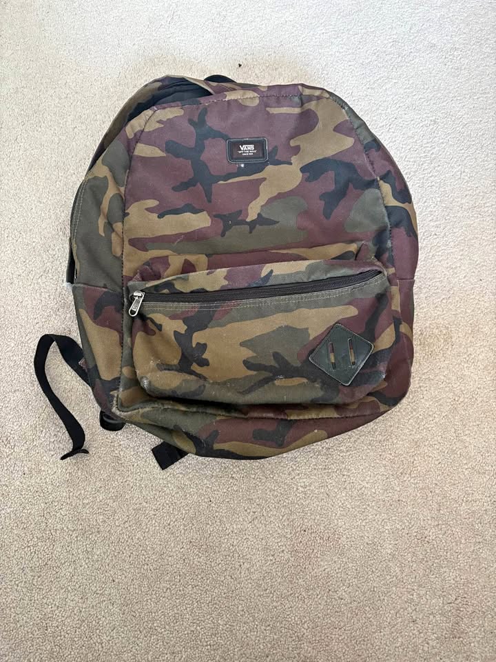 Vans camo backpack
