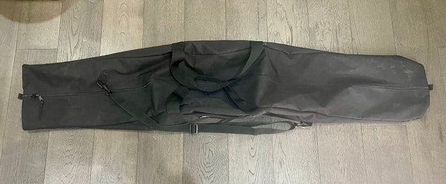 Heavy duty snowboard bag