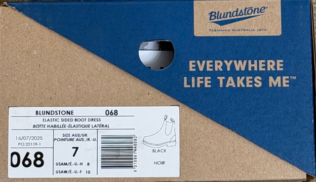 Brand New In Box Chisel Toe Blundstones - photo 2