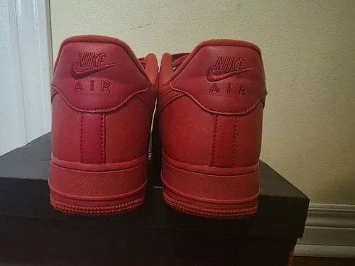 Size 11 - Nike Air Force 1 Low Triple Red image indicator(3)