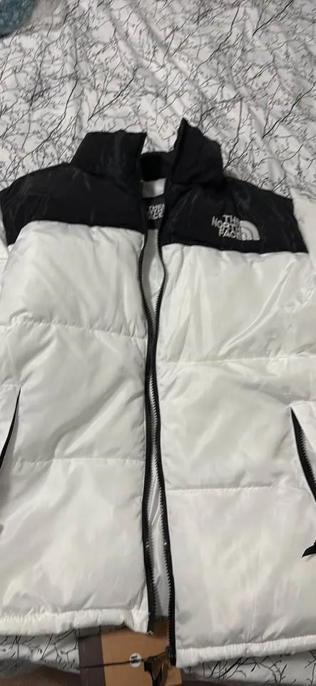 NORTH FACE NUPTSE 700 PUFFER JACKET BRAND NEW (SEALED) image indicator(7)