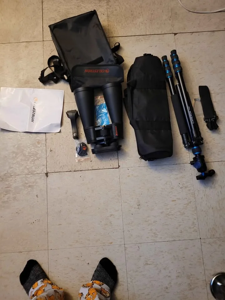 Cameron tri-pod with Celestron binoculars 25×70 range image indicator(2)