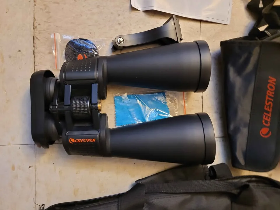 Cameron tri-pod with Celestron binoculars 25×70 range image indicator(3)