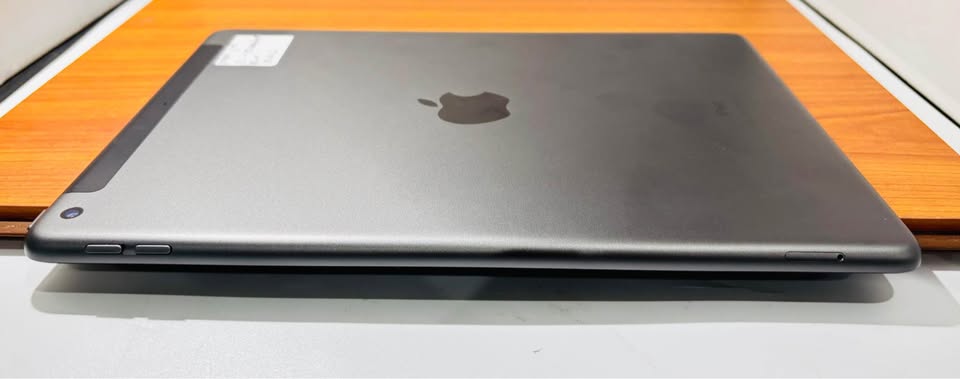 Apple iPad 8th Gen 32GB Cellular AT&T Fully Functional - photo 4