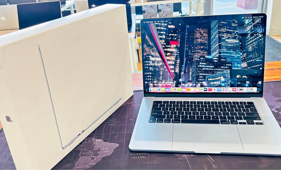 APPLE MACBOOK 15” M4 2025 16GB RAM 512GB SSD with Apple Care+