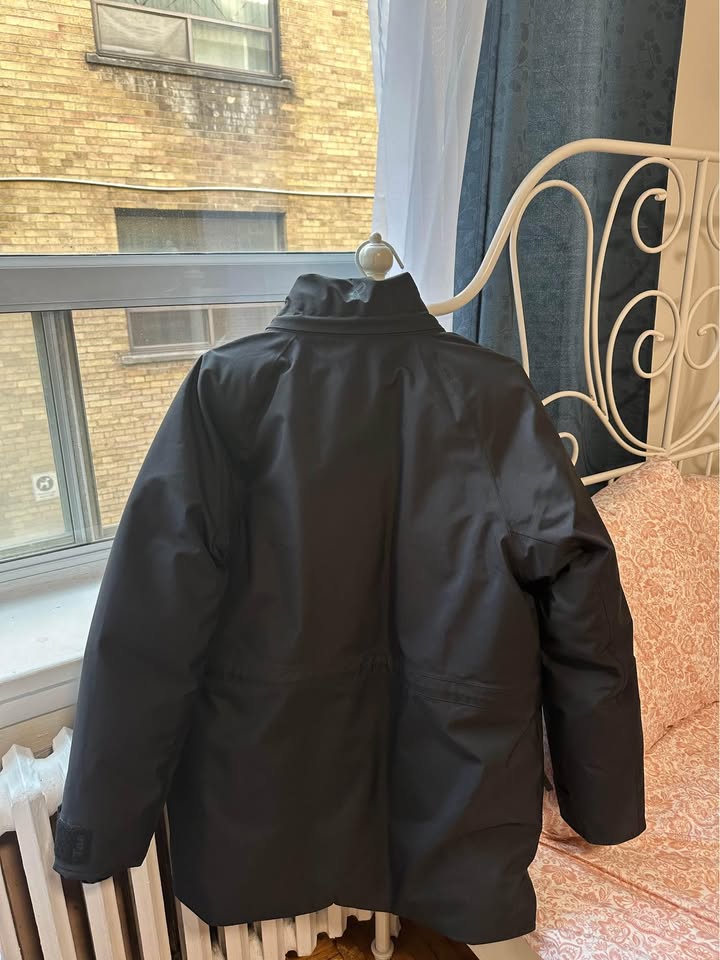 Aritzia Big Chill Parka - photo 2