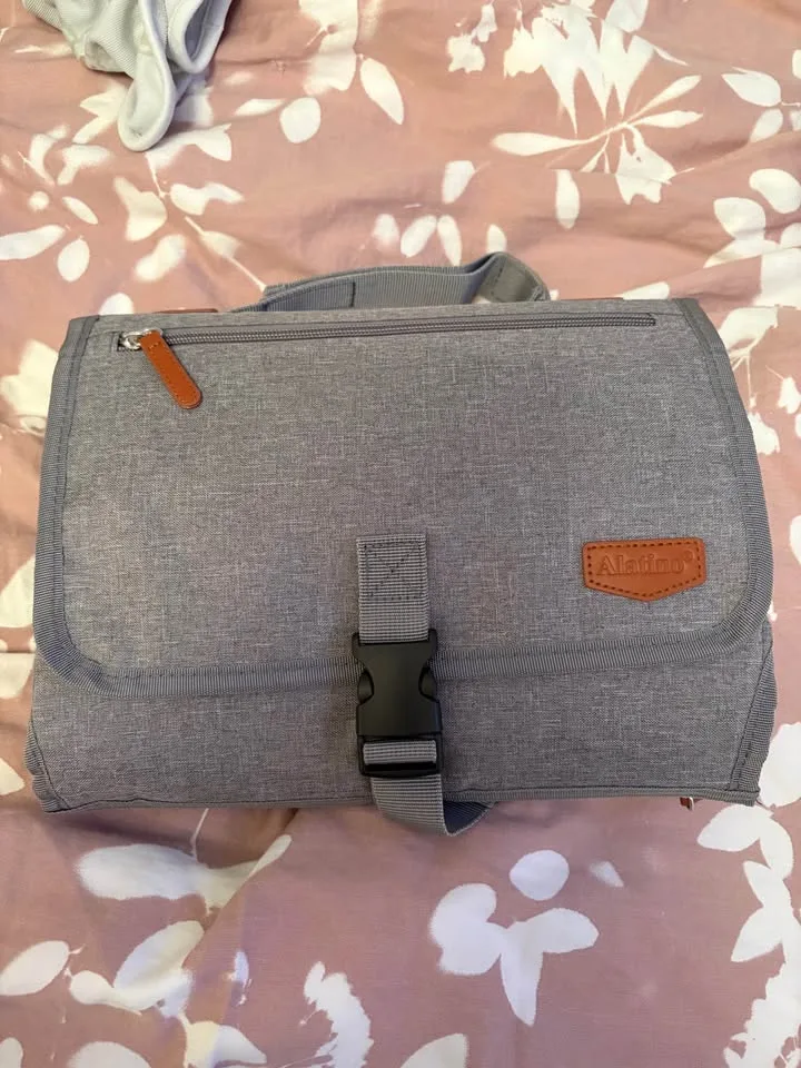 Portable changing pad image indicator(2)