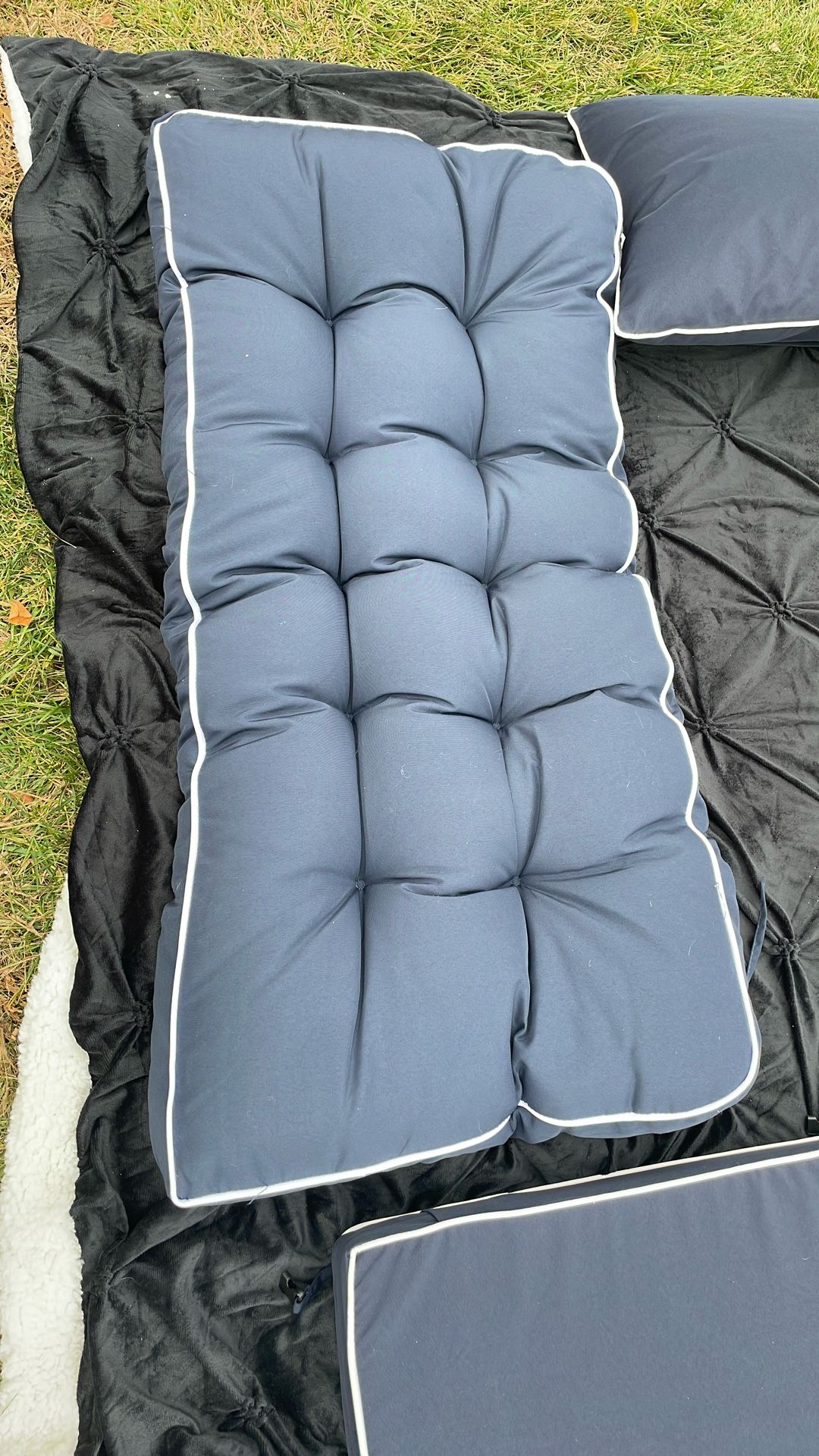 6 New Navy Outdoor Patio Cushions - photo 2