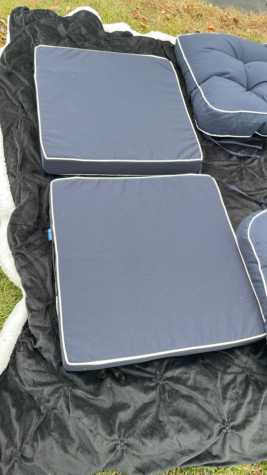 6 New Navy Outdoor Patio Cushions - photo 3