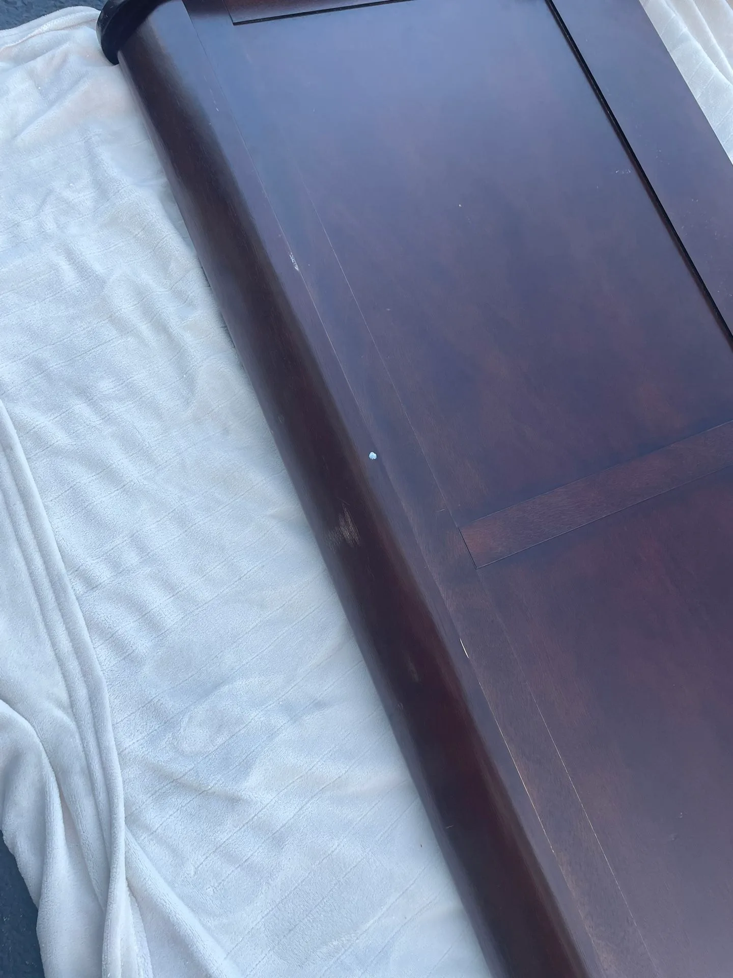 Sleighbed Headboard and footboard Queen thumbnail