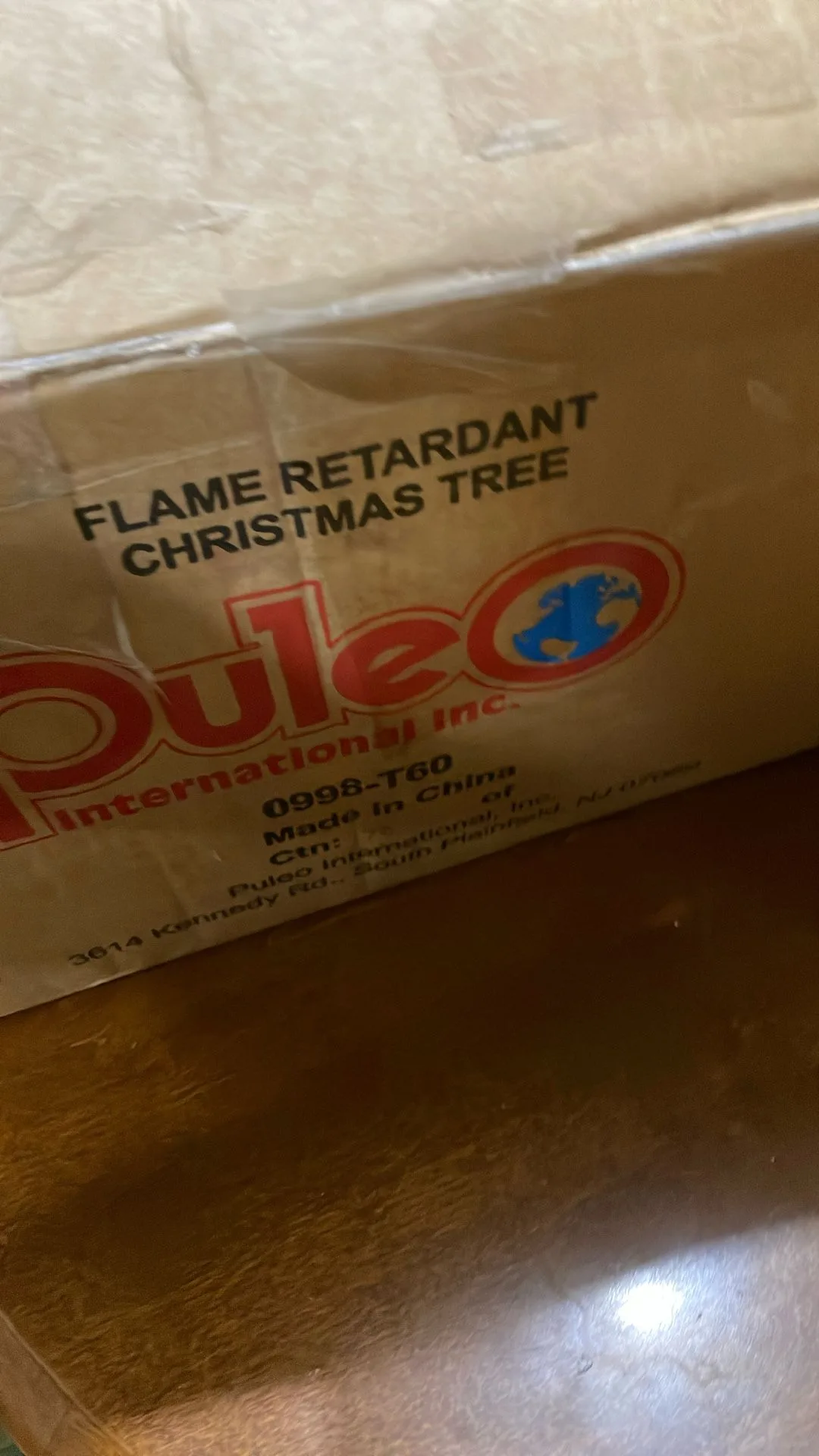 6 Foot Puleo Christmas Tree image indicator(5)