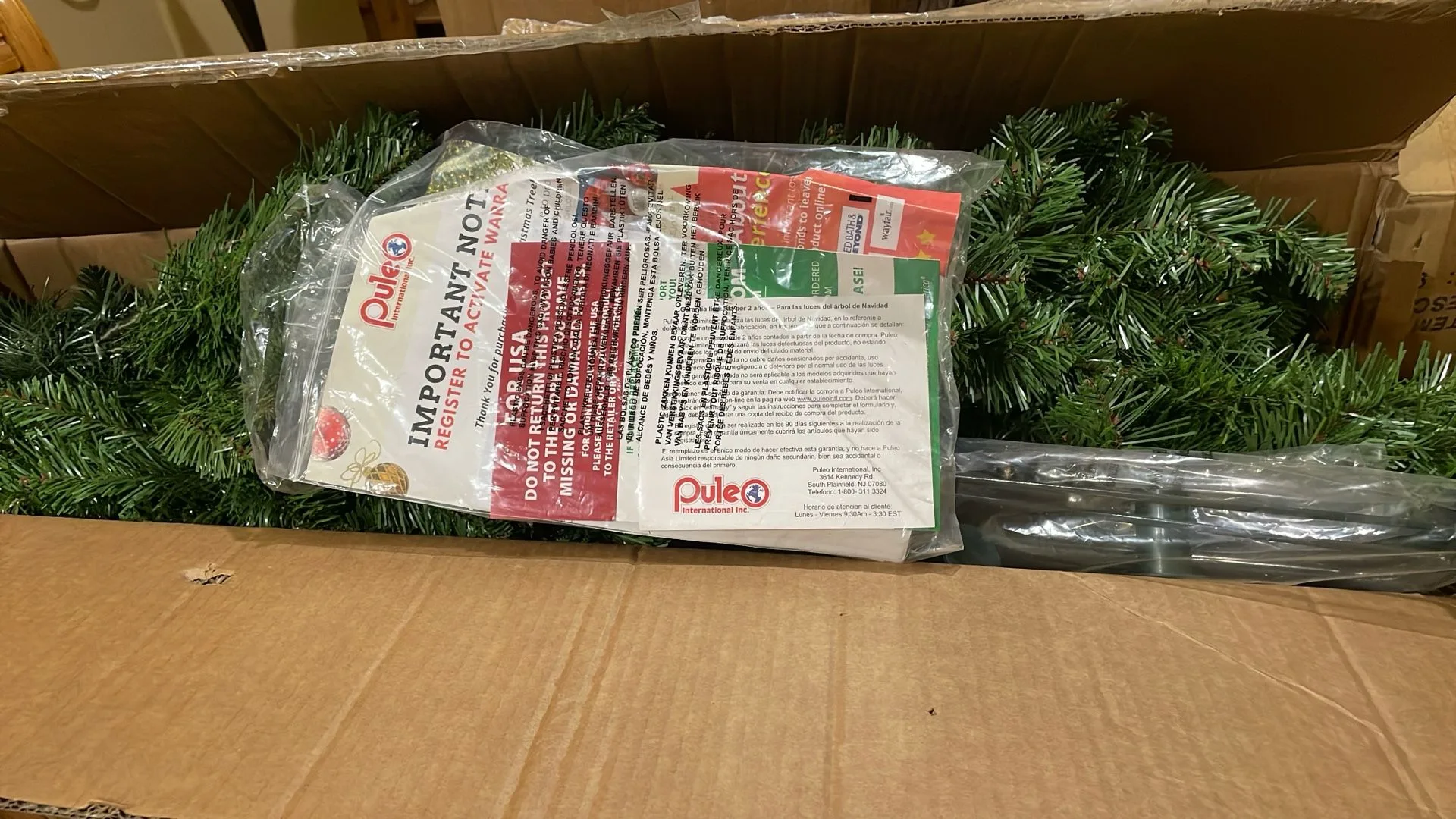 6 Foot Puleo Christmas Tree image indicator(7)