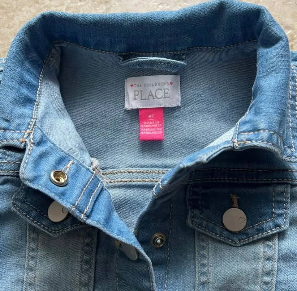 Children’s Jackets Size 4 image indicator(3)
