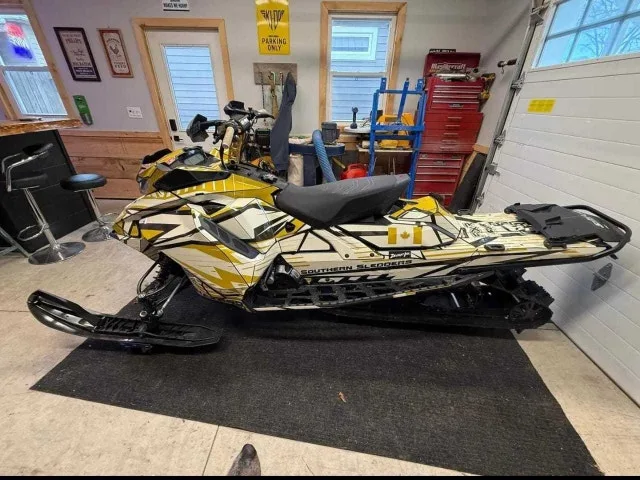 2023 skidoo backcountry x image indicator(2)