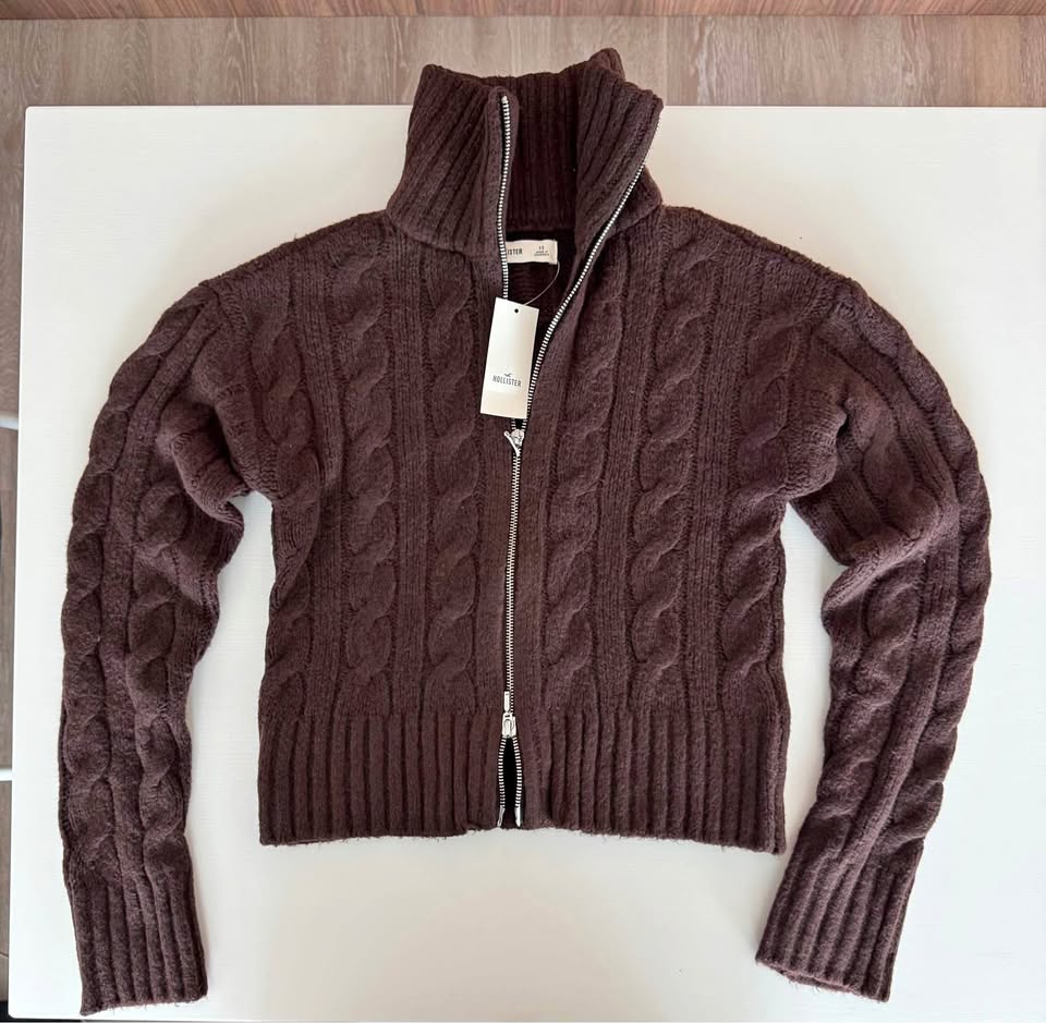 Hollister Cloud Zip-Up Cable-Knit Sweater NEW!!