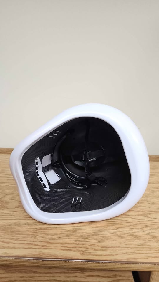 STAR WARS Storm Trooper Premium Battery Powered Helmet - photo 4