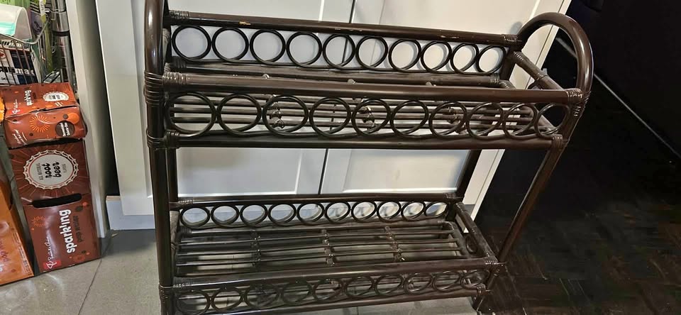 Bamboo plant stand
