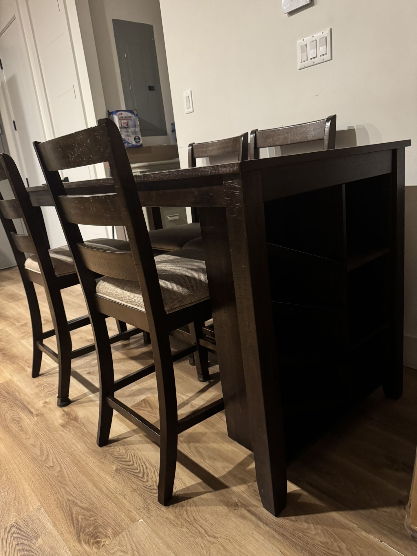 Dining Room Table - photo 3