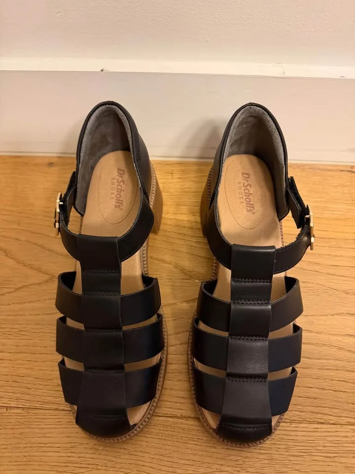 Black new sandals 6.5 - Dr Scholl’s image indicator(2)