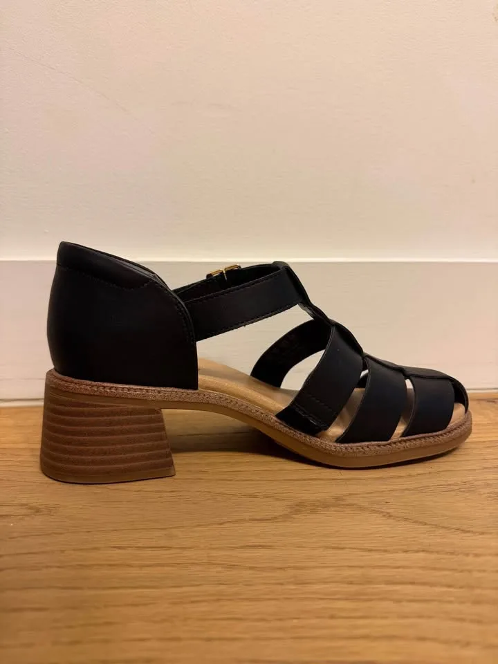 Black new sandals 6.5 - Dr Scholl’s image indicator(3)